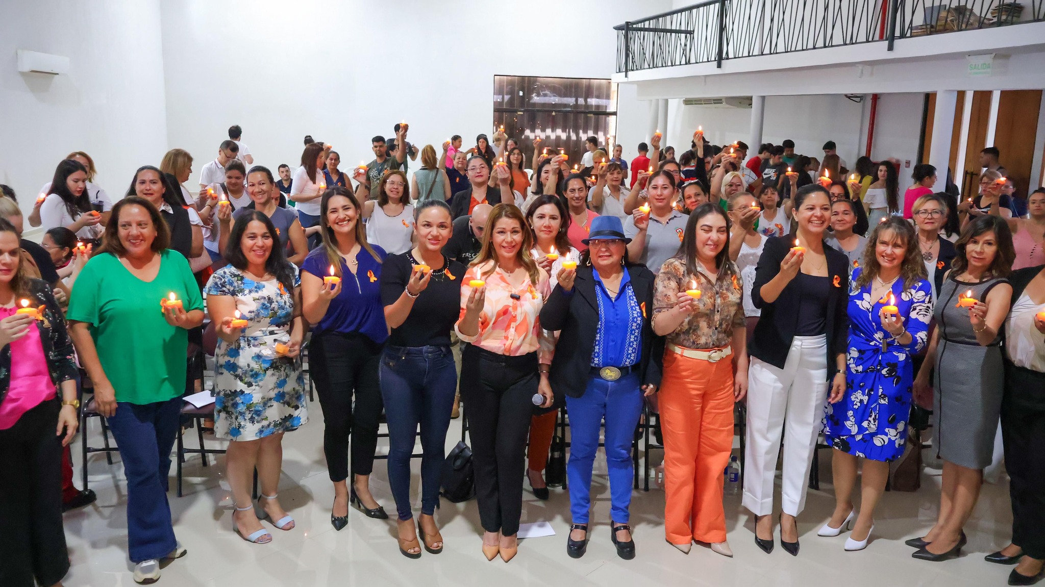 Conversatorio destaca liderazgo femenino en la Gobernación