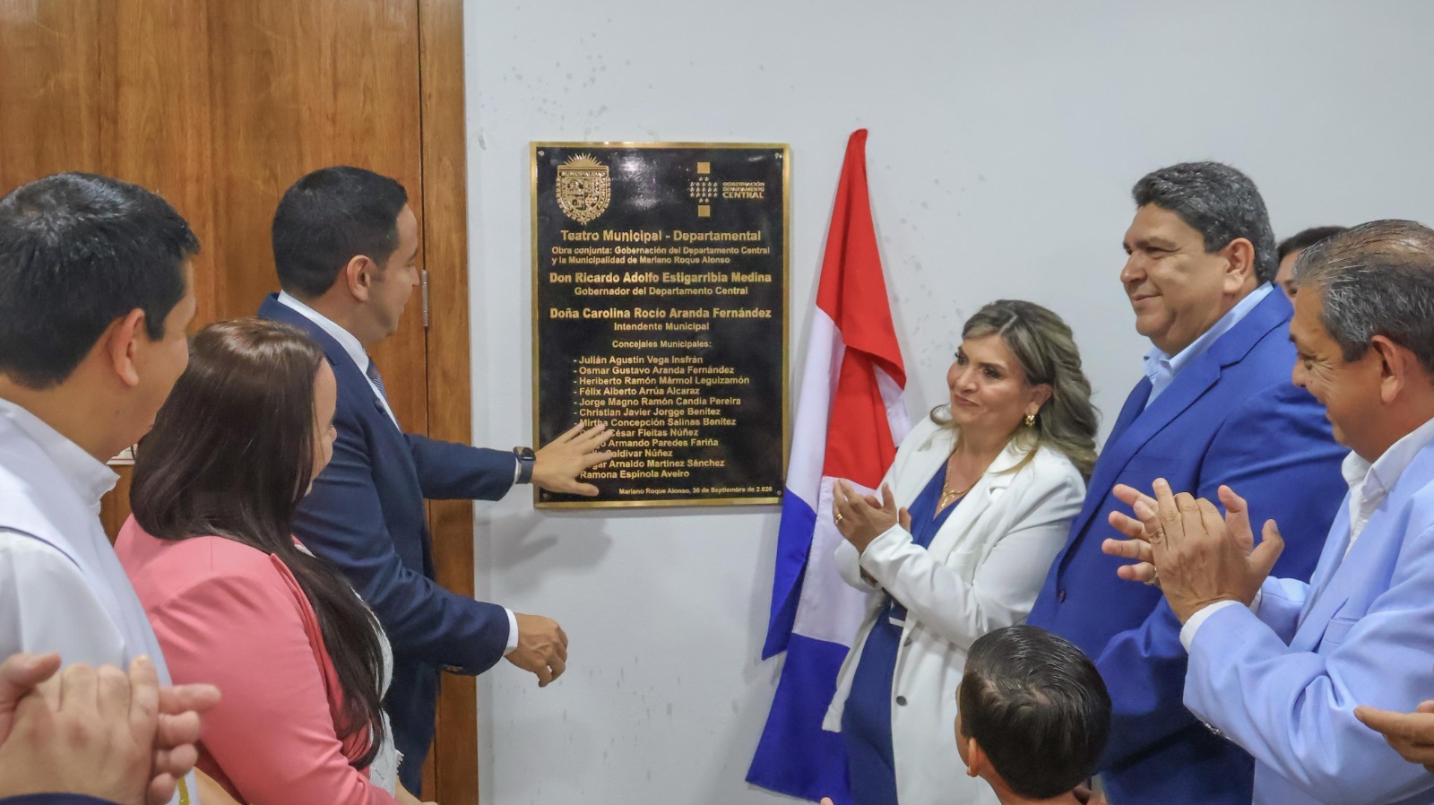 Gobernación de Central inaugura el Teatro Departamental Municipal de Mariano Roque Alonso